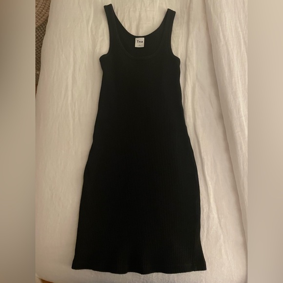 Aritzia TNA Bergman Ribbed Bodycon Dress - Picture 2 of 6